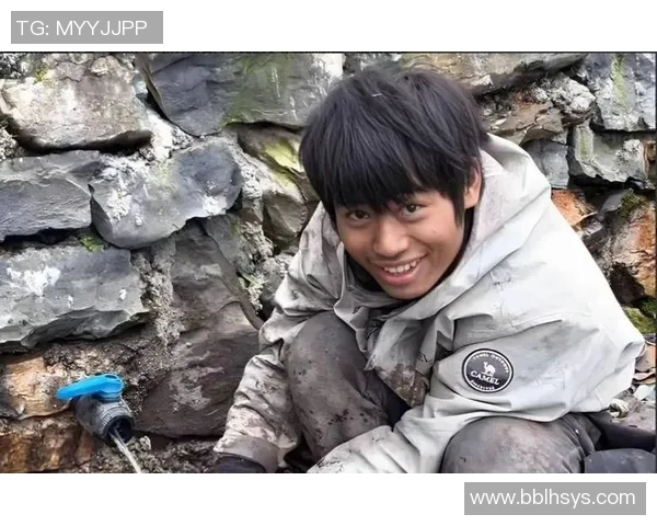 13人争20万!荒野求生决赛开战:1人5天吃胖18斤 老中医做弊被踢出局 13人争20万!荒野求生决赛开战:1人5天吃胖18斤 老中医做弊被踢出局